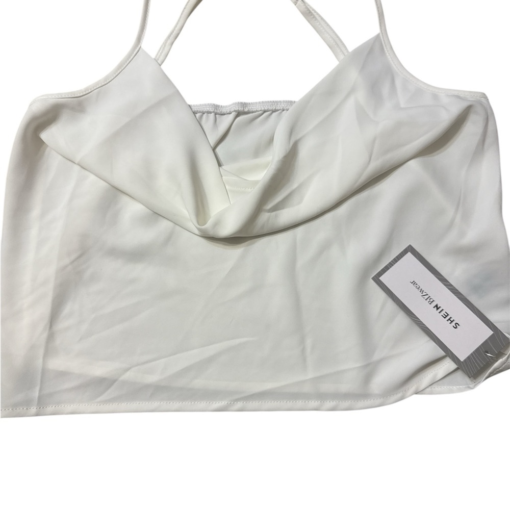 SHEIN White Crop Top